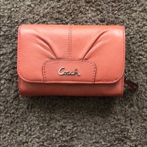 Coach Coral Wallet 🌺🌸💐🌷